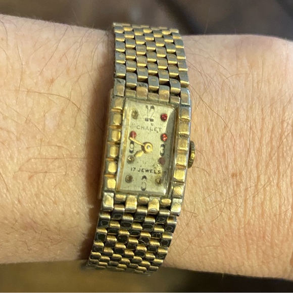 Chalet 17 jewels vintage watch main image 4